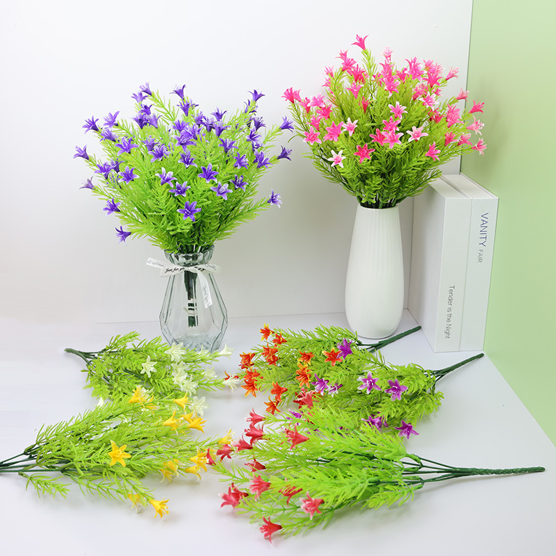 Ramo artificial pequeño lirio artificial flor artificial lirio pequeño mango paquete tela decoración flor arreglo flor suministro directo de fábrica