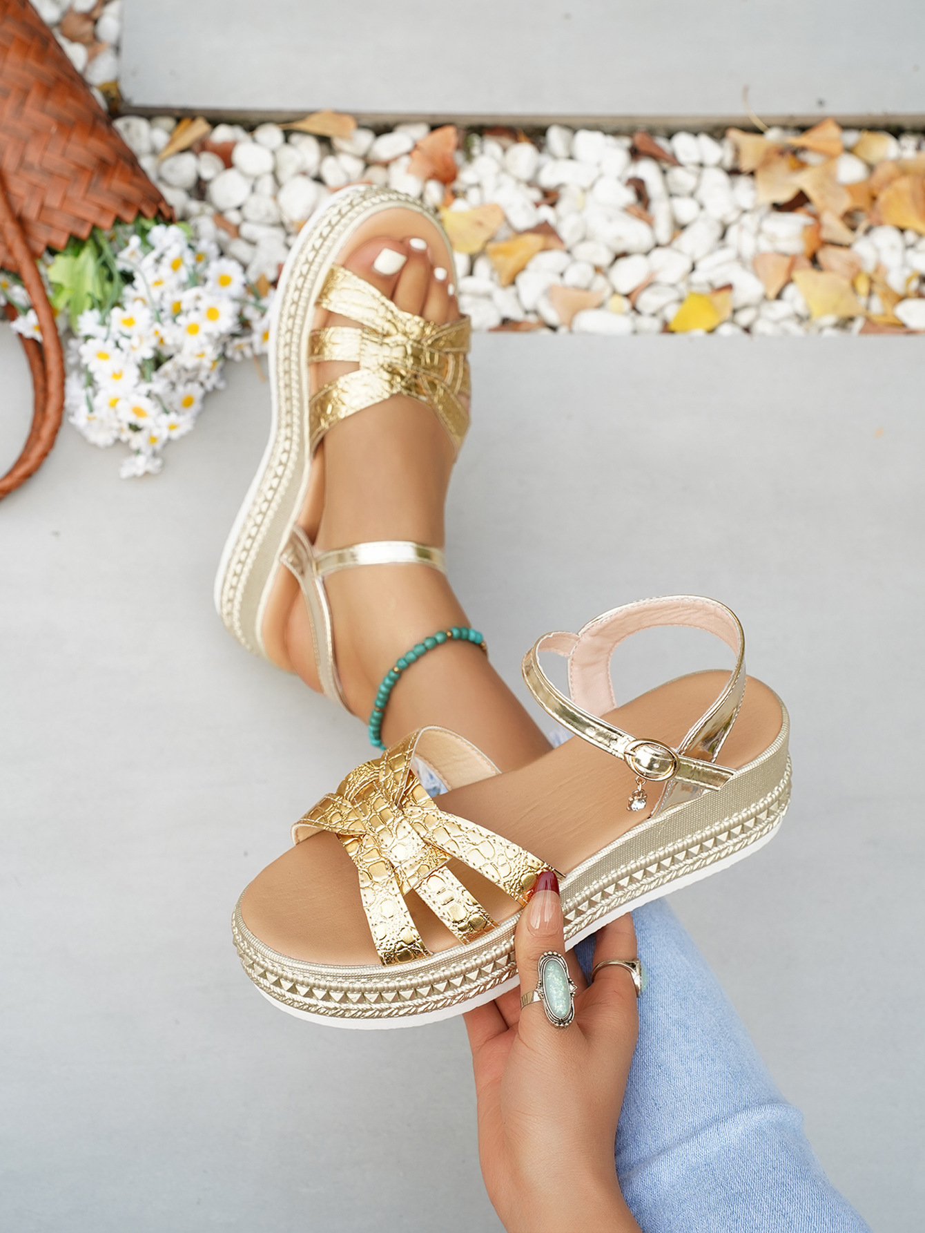 Women's Wedge Sandals Open Toe Roman Cross Strap Summer Shoes_voghion.com