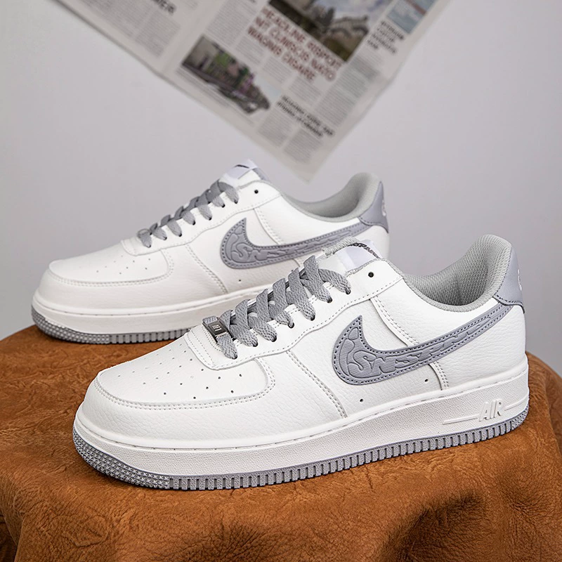 Обувь низкие кроссовки (Air Jordan, Nike Air Force 1)