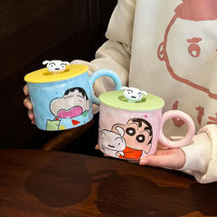クレヨンしんちゃんマグカップ陶磁器蓋付きカップカップルカップ家庭用朝食カップ女子コーヒーカップお土産