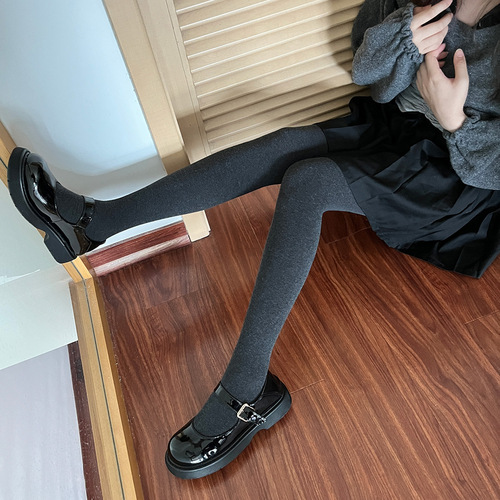 Japanese gentle milky white oatmeal color velvet thickened cotton vertical stripes micro-pressure slimming pantyhose all-match leggings