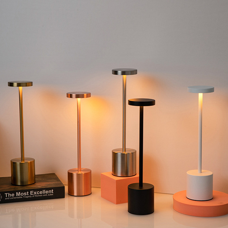 Amazon アイアン I 字型テーブルランプライト高級 LED バーレストラン装飾雰囲気ポータブルタッチ USB 充電式テーブルランプ|undefined