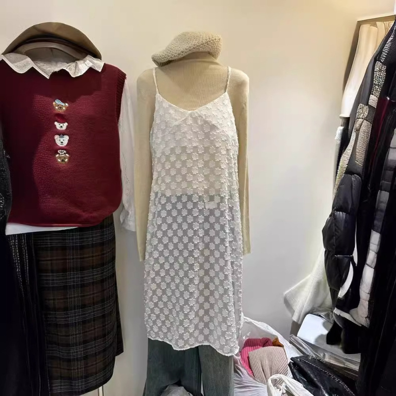 South Korea's Dongdaemun Layered Suspender Skirt for Women in Autumn and Winter 2025 New Style with Sweater Gauze Curtain Skirt and Lace Dress