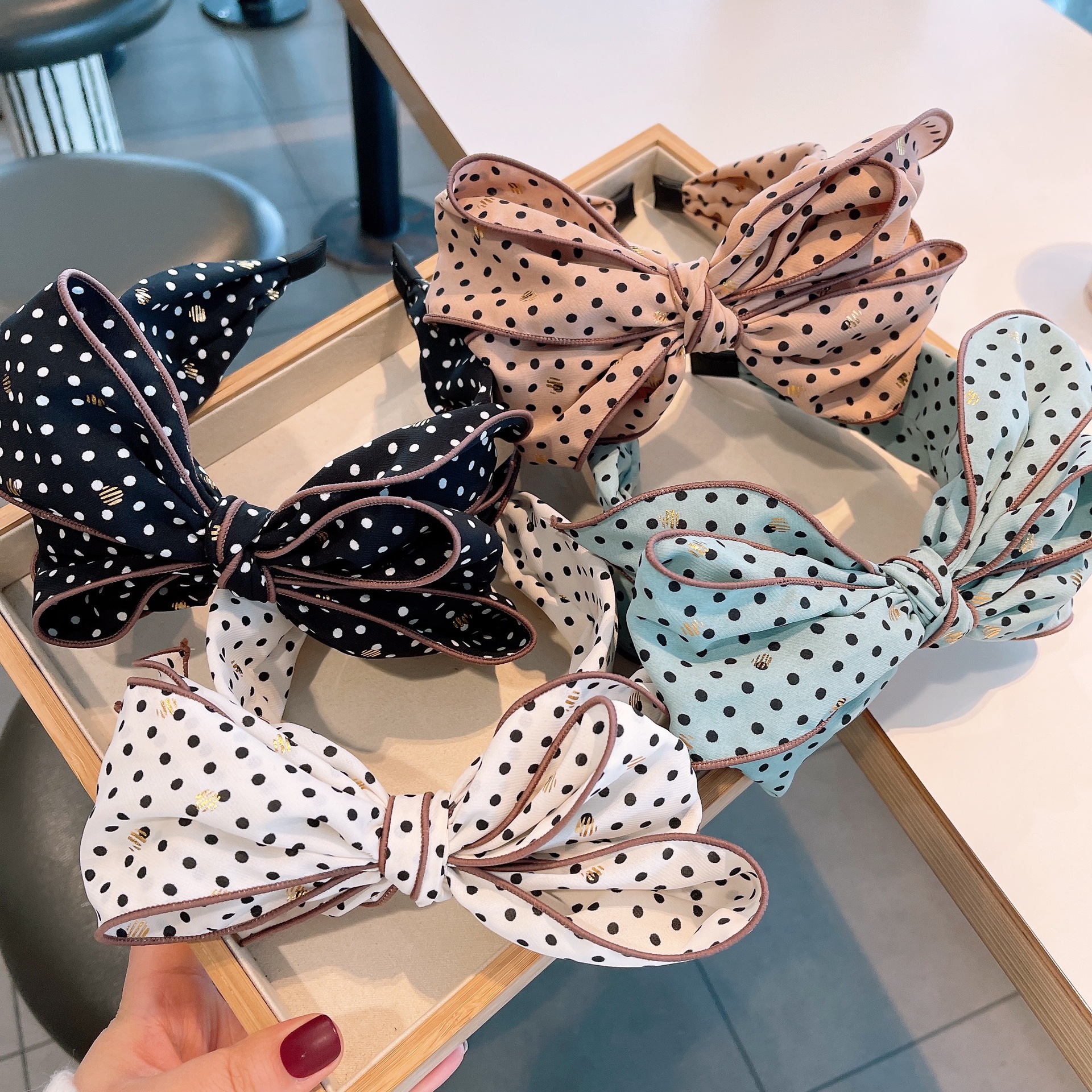 Vintage Contrast Color Cream Polka Dots Three-dimensional Bow Headband Wholesale display picture 1