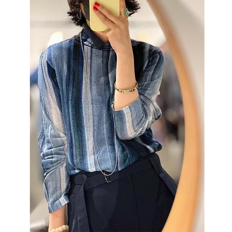 This Year's Trendy and Stylish Mature Single-Wear Long-Sleeve Top with Blue Stripes and Gradient Design Women's T-Shirt 2025 New Model This Year's Trendy and Stylish Mature Single-Wear Long-Sleeve Top with Blue Stripes and Gradient Design Women's T-Shirt 2025 New Model