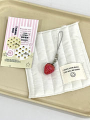 【一顆小草莓】手作串珠超可愛少女心手機鏈ccd相機掛件ins風