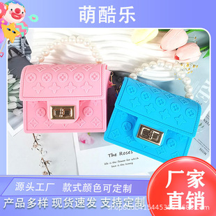���S��ɫ���zŮʿ�����λ��yƷ�ռ{������朗l����������ɐ��¿�