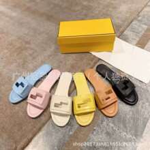 F�ҽ����U��ƽ��¶ֺһ����Ů���⴩ɳ�����·�ʽ�߼�����ЬŮ