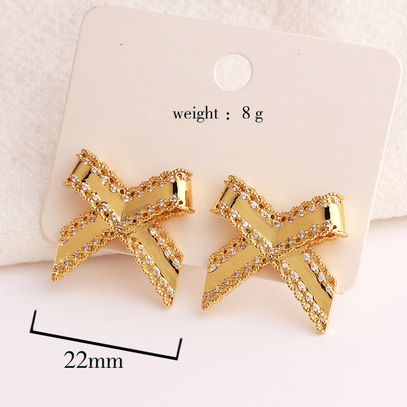 Fashion Heart Shape Bow Knot Copper Plating Inlay Zircon Ear Studs 1 Pair