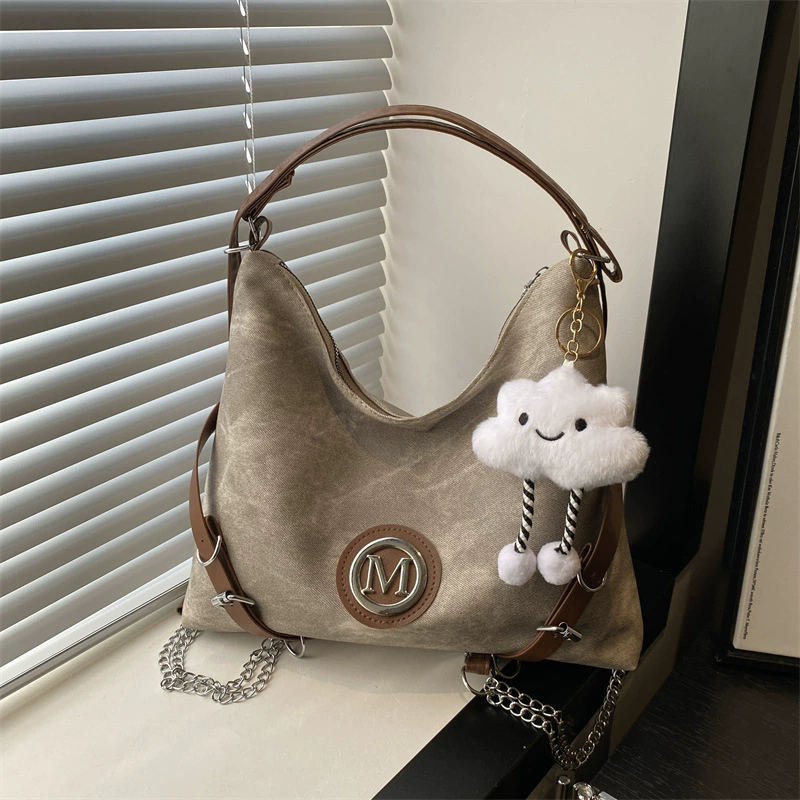 Capacious shoulder bag, backpack, one-shoulder bag, worn on the shoulder