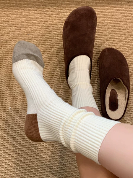 Milk white pair