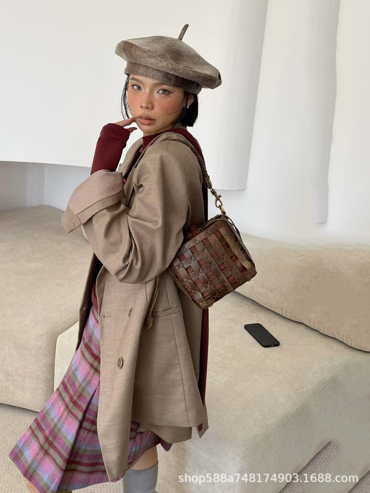 Genuine Leather Niche Hollow Woven Bucket Bag For Women Luxury Fashion Commuter Underarm Bag Single Shoulder Crossbody Small Bag - Thumbnail 6