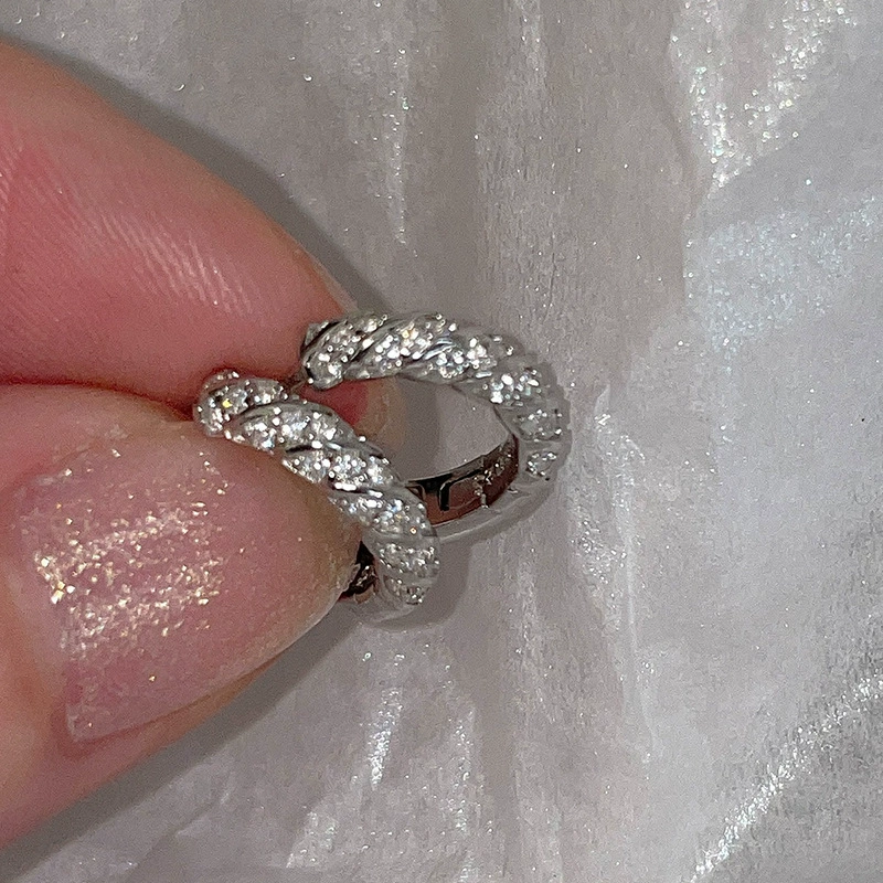 Brand earrings, silver 925 sample, simple and elegant design
