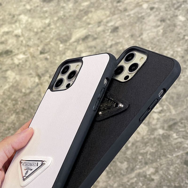 トレンドブランド Apple 17 携帯電話ケース 文字入り三角ロゴ iPhone14pro 保護カバー 13promax対応 大手ブランド|undefined