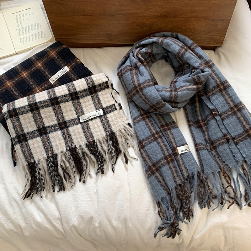 Bufandas de invierno femeninas de alta calidad 2025 nuevo estilo coreano para estudiantes multifuncional engrosado calentamiento bufandas de rejilla al por mayor