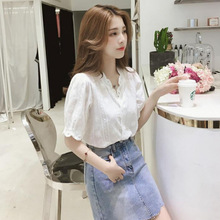 夏季新款时尚很仙的蕾丝上衣女短袖气质潮流女装洋气V领雪纺小衫