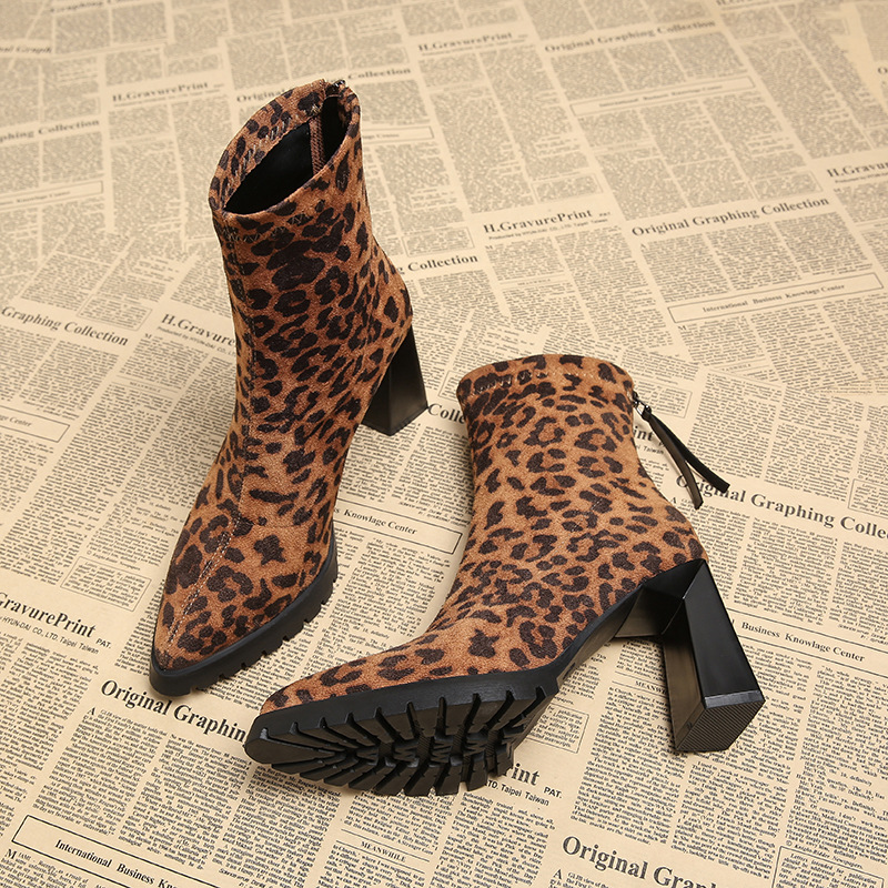 Low boots made of sheepskin leather heels