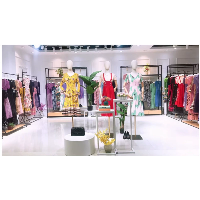 Три 2023 дома на всю жизнь складка платье летняя новая сетчатая пряжа легкая сплошная юбка в прямом эфире