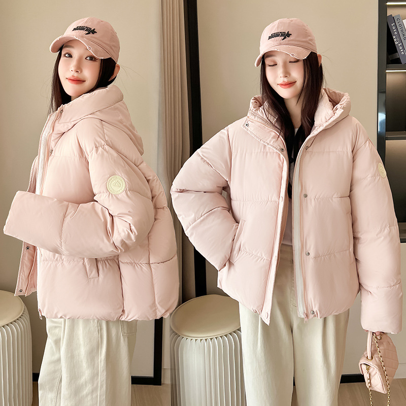 Pequeño puff corto de algodón mujer 2025 moda con sombrero engrosado diseño sensación de invierno otoño chaqueta de pan