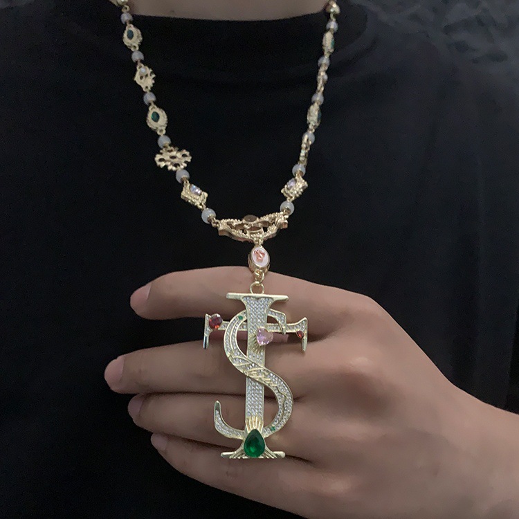 Gioielli Talismano di Protezione Hip Hop Aizhiheng Asen Collana STK in stile simile Ciondolo a croce con diamanti completi Intarsio in rame Zirconi 5A Personalità di tendenza Uomo_voghion.com