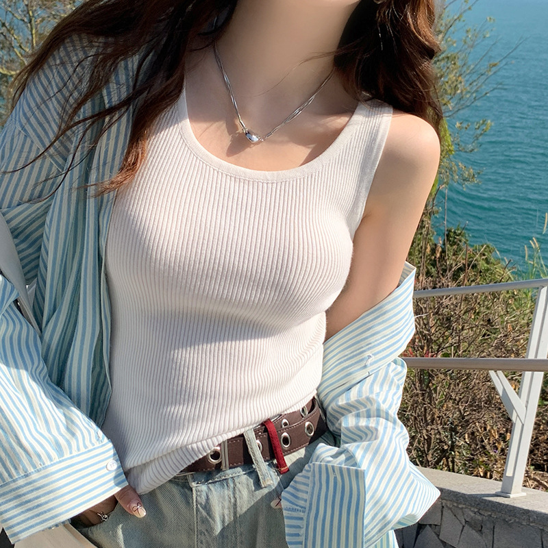 Knitted Vest for Women 2024 Summer White Camisole Suit Inner Layer U-Neck French Sleeveless Top Can Be Worn Outside
