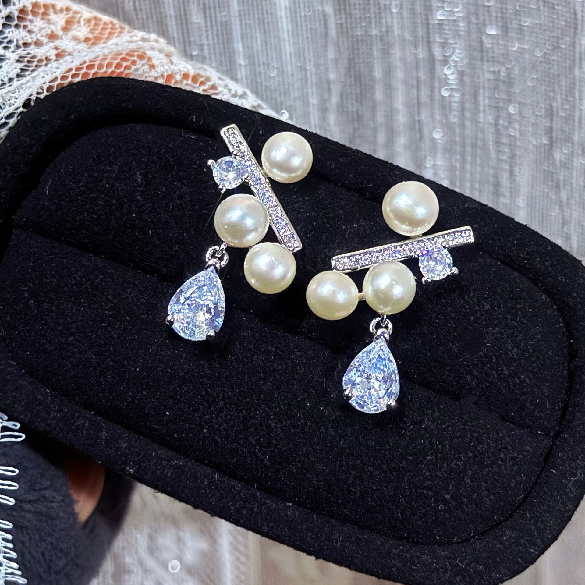 ��Ƹ��ʯ�����ǽ���ˮ����Ȼ��ˮ����������ݸ߼��ٴ�ж���