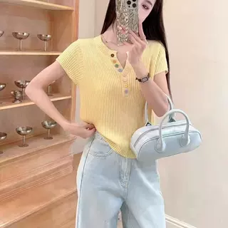 夏季糖果色甜美小V领短袖针织衫洋气百搭高级感彩扣别致显瘦上衣