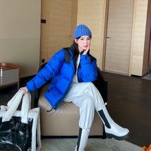 ���﹤�S���Q����96��q����Ů700�������H��У�@�A�˴̽�����