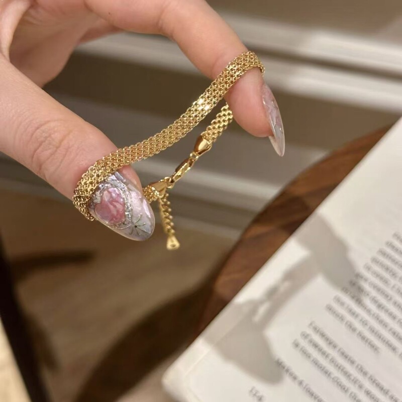 Sand gold bracelet 10mm flat snake bone chain mesh strap bracelet high color copper gold plated jewelry wholesale Sand gold bracelet 10mm flat snake bone chain mesh strap bracelet high color copper gold plated jewelry wholesale