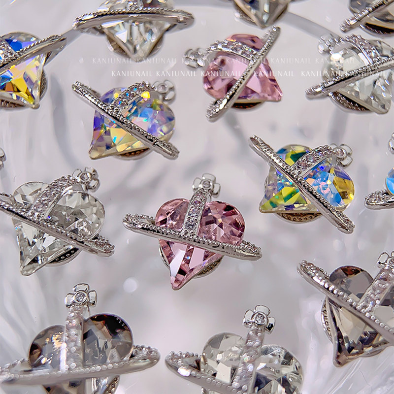 Accesorios de manicura Super Flash Reina Madre corazón torcido aleación decoración del clavo streamer metal flash estrella anillo pegatinas joyería