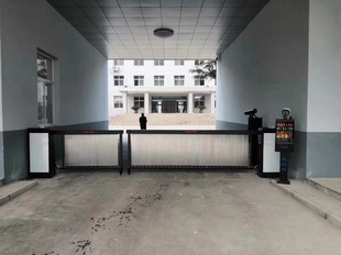 Parking lot entrance and exit charging equipment HD license plate recognition all-in-one vehicle barrier gate factory vehicle barrier gate