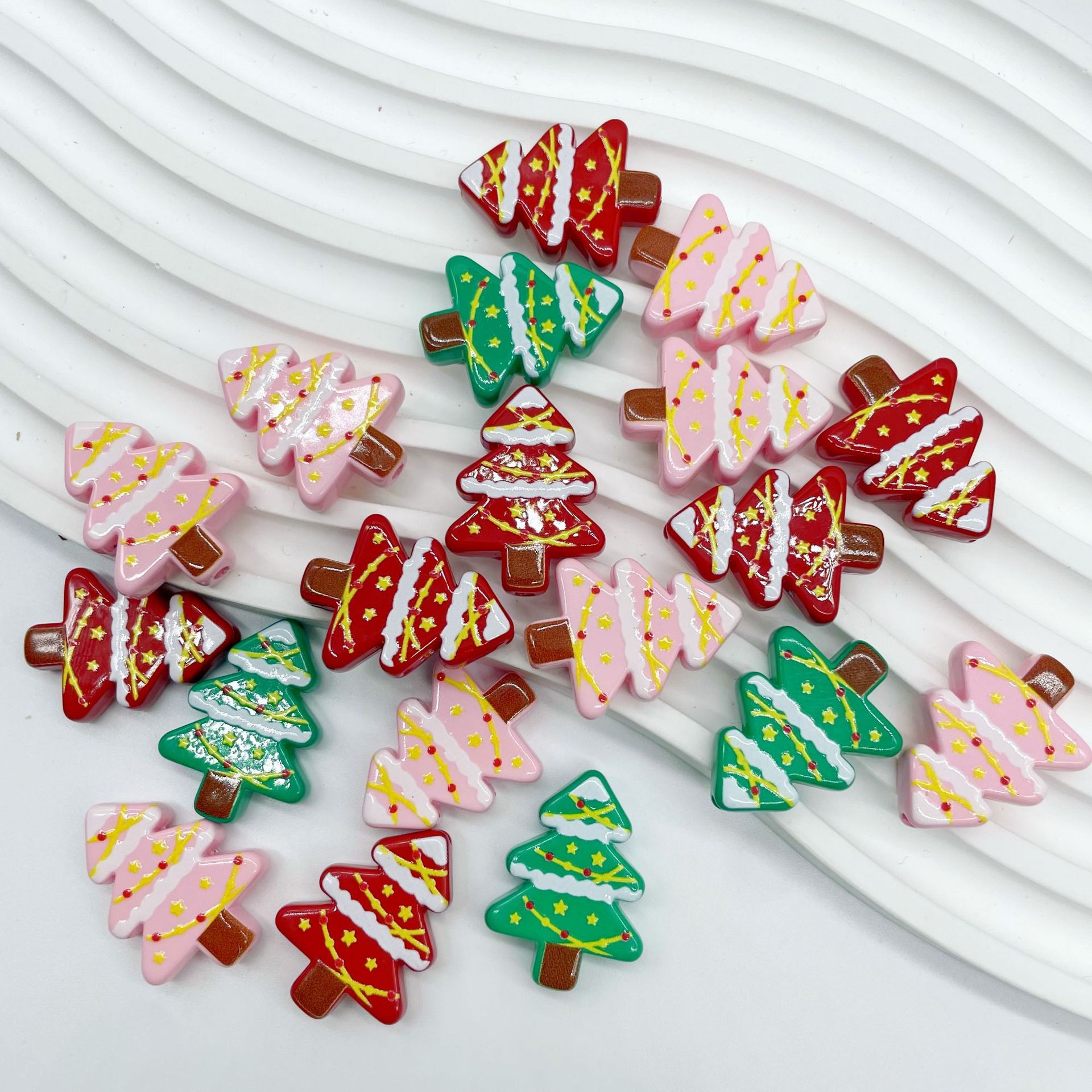 圣诞装饰串珠可爱的圣诞树散珠 DIY手机链饰品配件串珠笔装饰串珠