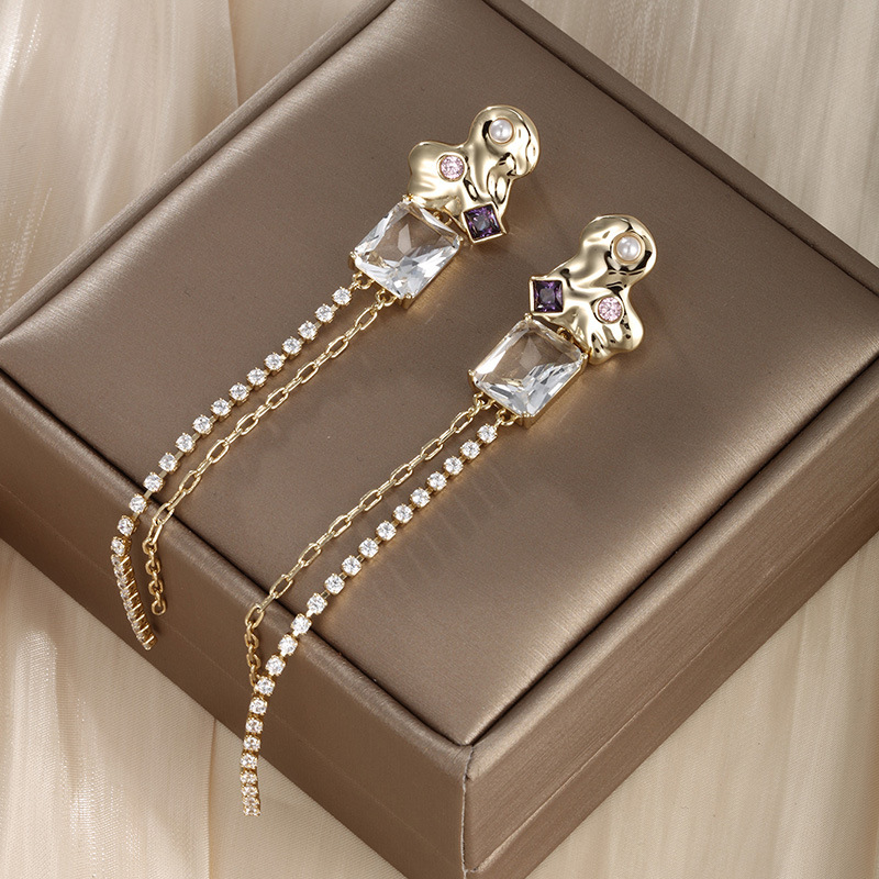 Joyería Xuping aleación de cobre galvanizado 14K oro largo pendientes de borda de moda colorida pendientes de gemas artificiales para mujeres