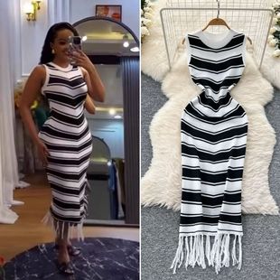 ���Q�羳�W��Ů������ƴɫ�l�y���Kë��ȹ�@��ᘿ��B��ȹ���|����