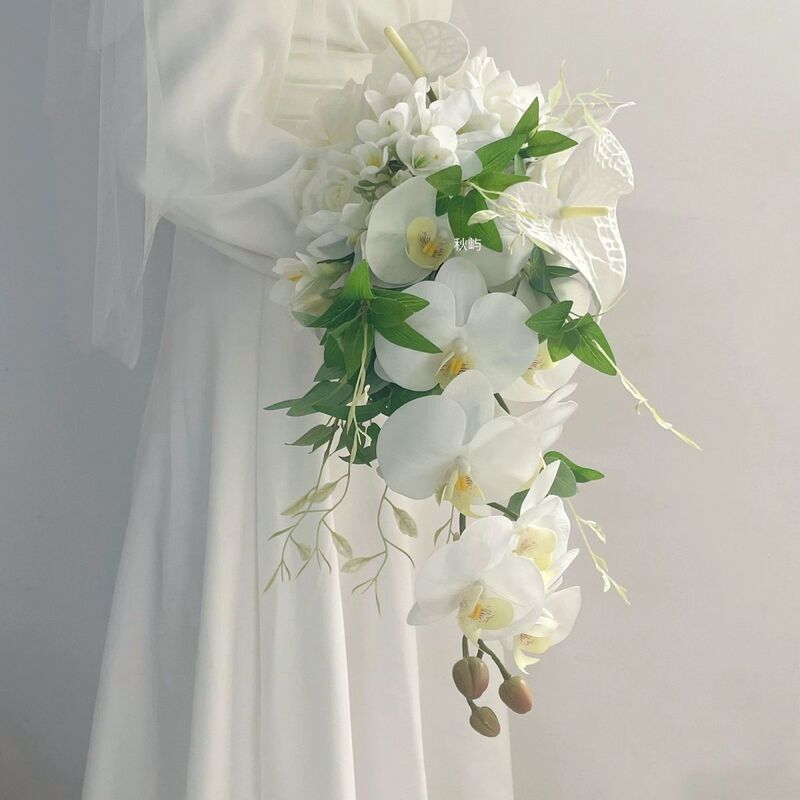 韓国風ウォータードロップブライダルブーケホワイトウォーターフォールフラワーフォトスタジオ結婚式の写真撮影の小道具|undefined