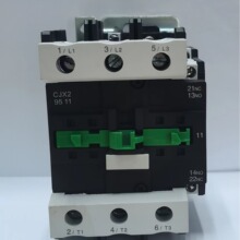 �������|��