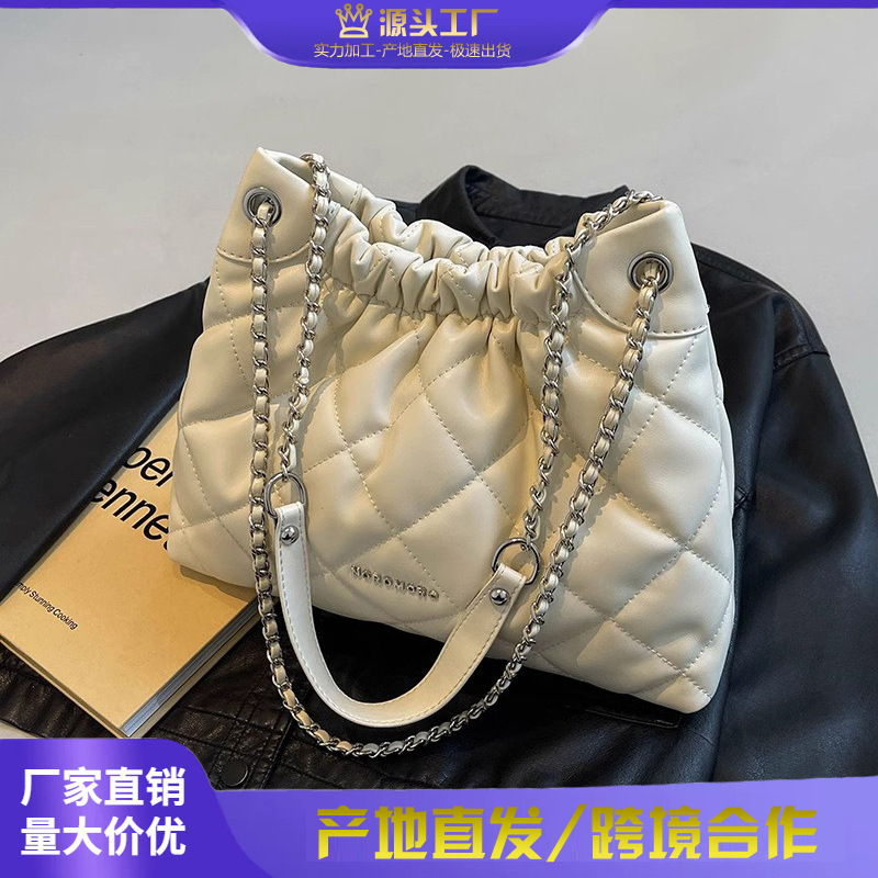 Garbage Bag Style Underarm Large Bag for Women 2026 New Summer Fashion Commuter Bag Large Capacity Chain Shoulder Tote Bag