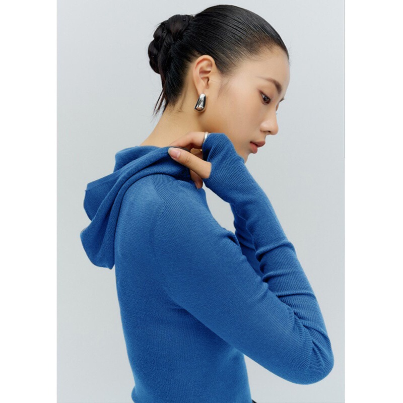 Autumn and Winter Klein Blue Hooded Bottoming Shirt Women's Knitted Top Winter Coat with Hoodie Slim Stretch Sweater