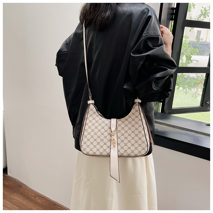 High-end Women's Armpit Bag Retro Shoulder & Crossbody Bag_voghion.com