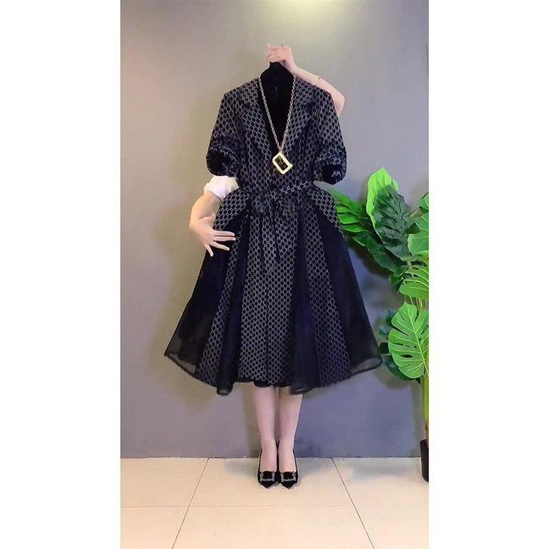 Yt61957春装2023高級洗練された気質名媛赫本風高級感が腰を収めて痩せている|undefined