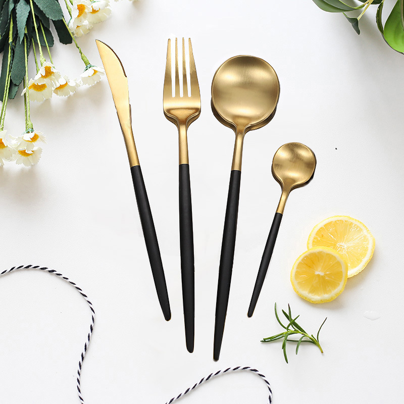 Suministro transfronterizo de Portugal cuchillo de lijado, tenedor y traje de cuchara Cuchara y tenedor de postre de acero inoxidable de estilo occidental de 5 piezas Cuchillo y tenedor