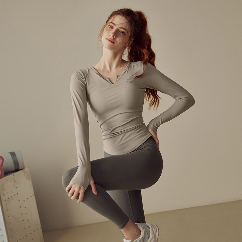 Yoga Suit with Chest Mat Women's Spring and Autumn Sports Long Sleeve T-shirt Professional Pilates Training Fitness Running V-neck Top