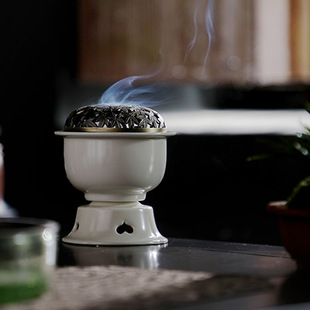 Incense burner Song-style porcelain stove household indoor coil incense Chenxiang Zen tea room tea ceremony accessories ornaments incense ceremony set