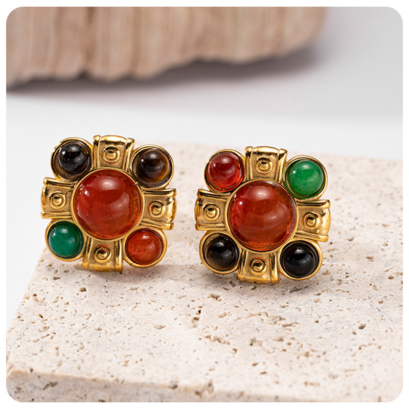 Tiana estilo medieval retro color natural piedra medieval orejas de alta sensación pendientes nicho retro aretes de corte