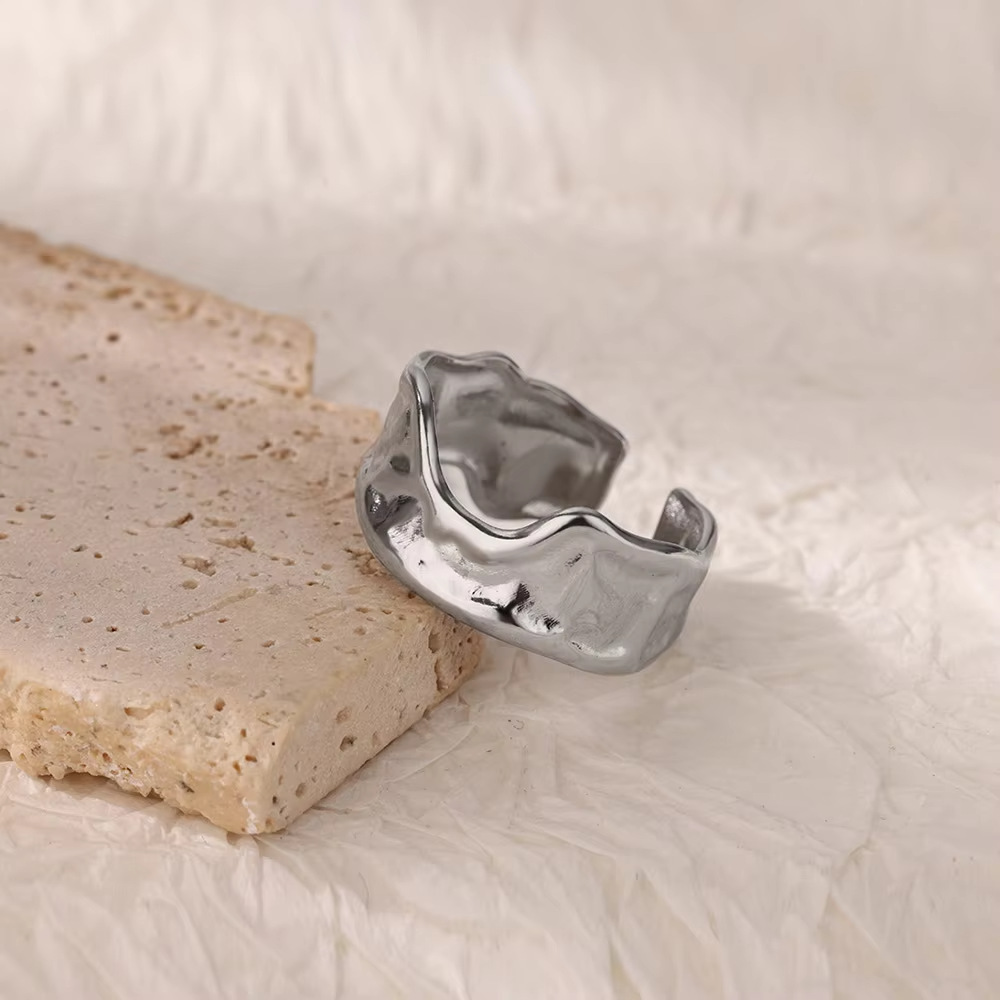 8g Weight 0.03µm-0.05µm Gold Plating Thickness PVD Coated Gold Plating Process Real Gold Plated Plating Material Stone-Free Inlay Material Open Rings Classification 1 Piece Quantity Casual, Daily Occasion 304 Stainless Steel Material Solid Color, Lines Pattern All Seasons Season Unisex Gender Simple Style, IG Style Style Waterproof Non Tarnish, Plating Craft Gold, Silver Color PVD Coated Real Gold Plated 18K Gold Solid Color Lines Titanium Steel Simple Style IG Style Waterproof Non Tarnish Open Rings 12