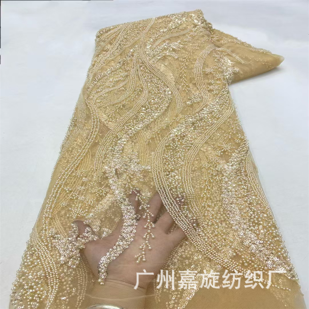 Fábrica de stock elegante cuentas lecheosas cuentas bordadas tubo de cuentas vestido de dama de honor tela de boda