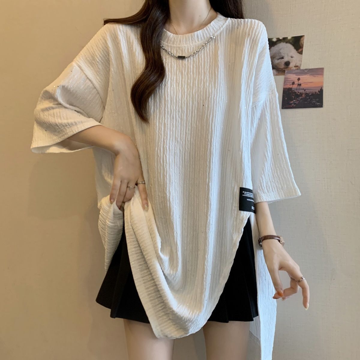 Camiseta de manga corta con cadena de lentejuelas de textura de gran tamaño para mujer verano nuevo estilo suelto y delgado top de longitud media para mujer