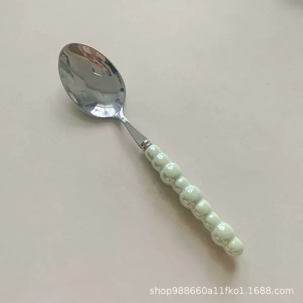 Green spoon
