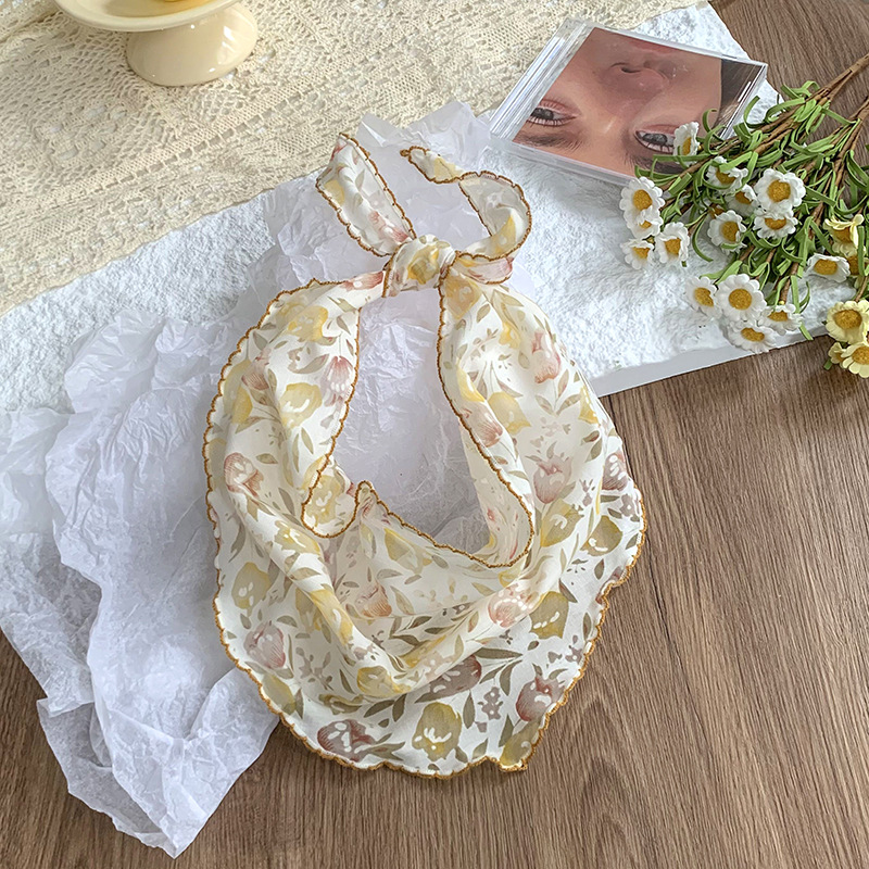 Bufanda triangular, chal, nuevo estilo de verano, pañuelo de seda floral, bolso de niña de todo fósforo de alta gama, pañuelo para el cabello, cinta para el cabello