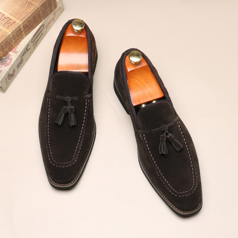 Mocassini con nappine da uomo, a punta, con piedini, casual, slip-on_voghion.com